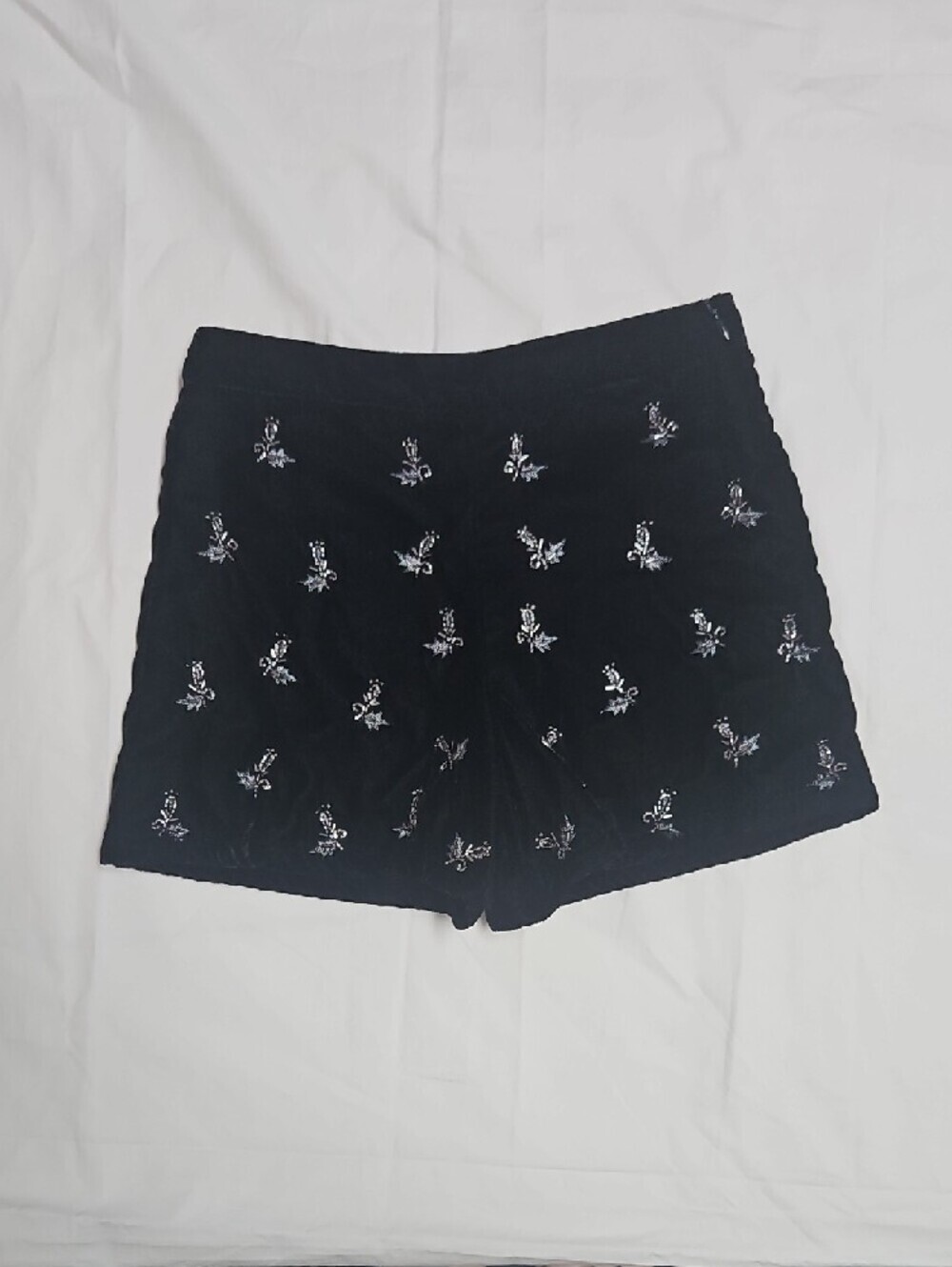 Zara Girl's Black Velvet Shorts with Silver Floral Accents Size 8 - Picture 3 of 7